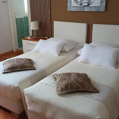 Guesthouse Vrlic Split Exterior photo